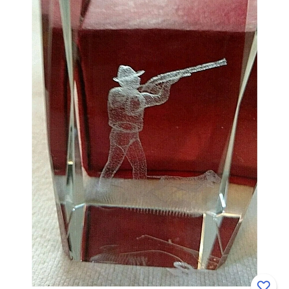 Vintage Crystal Image of Hunter Holding Rifle & His Dog 3" Tall x 2" Wide